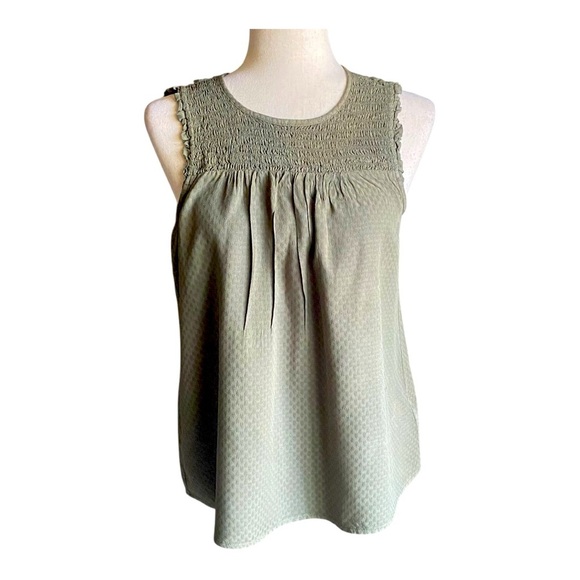 GAP-GREEN SLEEVELESS TOP-SIZE SMALL - Picture 1 of 7